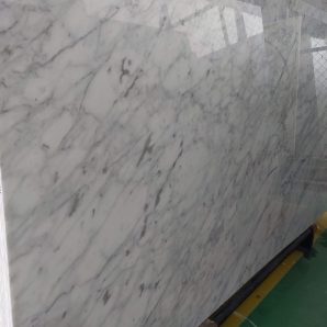 đá bếp trắng gara